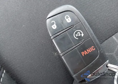 2018 Jeep Compass Sport 4X4 z USA, uszkodzony, nr VIN 3C4NJDAB4JT230266